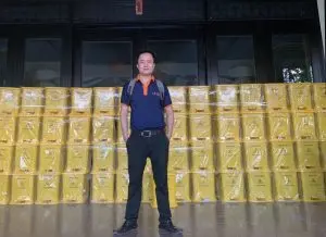 ROC bàn giao thùng rác cho khách hàng tại Hội An