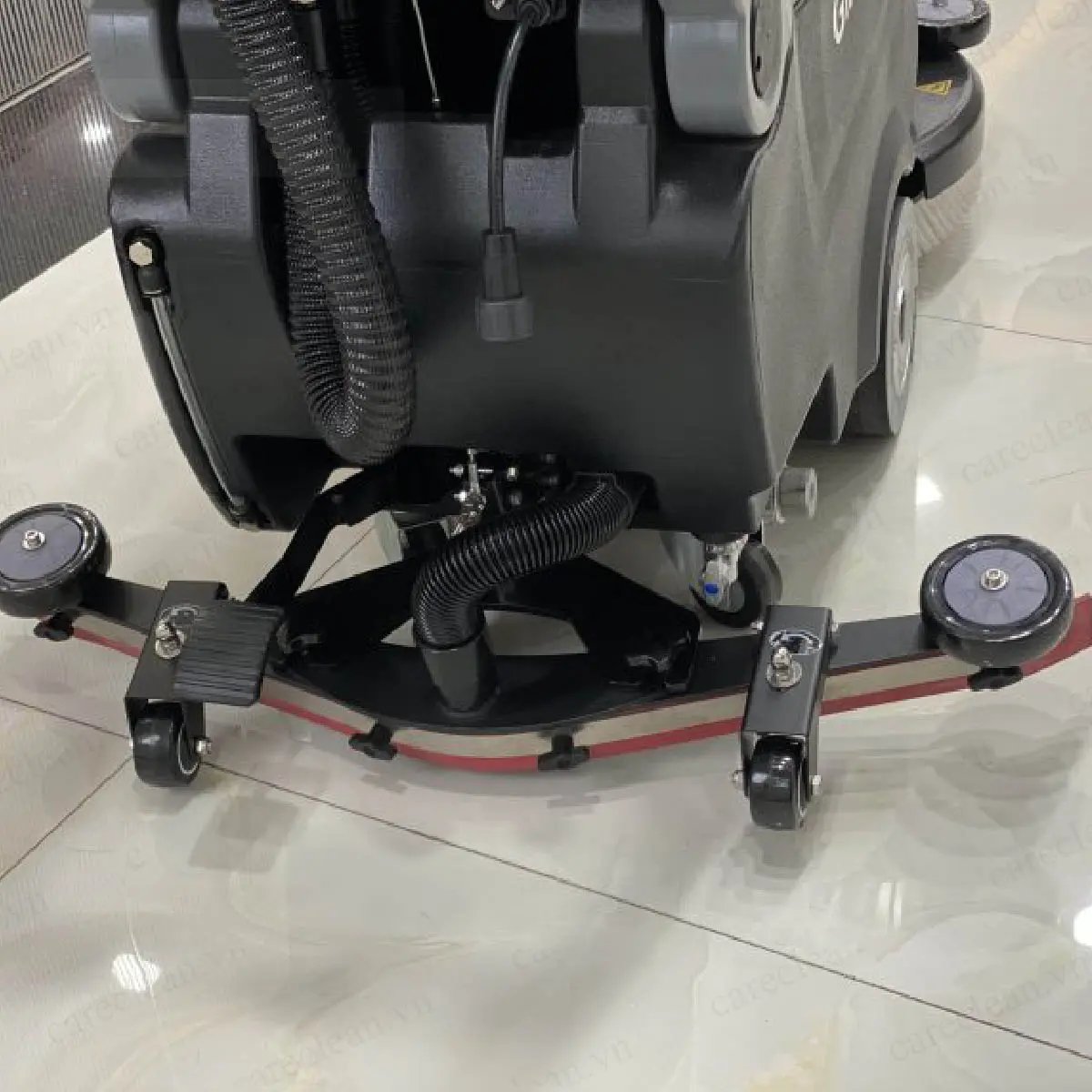 Máy chà sàn liên hợp GM50 tại ROC