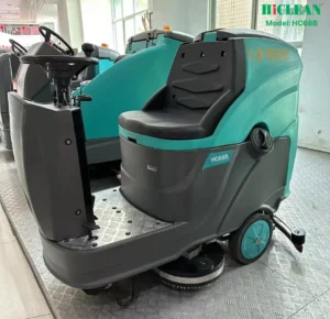 Máy chà sàn ngồi lái Hiclean HC68B ứng dụng đa dạng